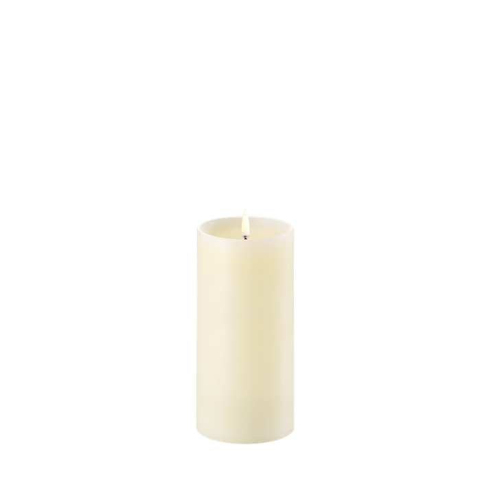 Pillar Candle (with shoulder) W7,8 x H15,2 cm