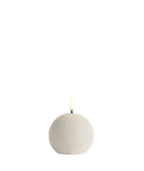 Snowball Candle
W7 x H7cm