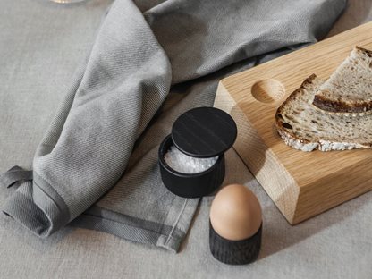 EKTA Living-Salt Me-Egg Me-Cutting Board-Napkin